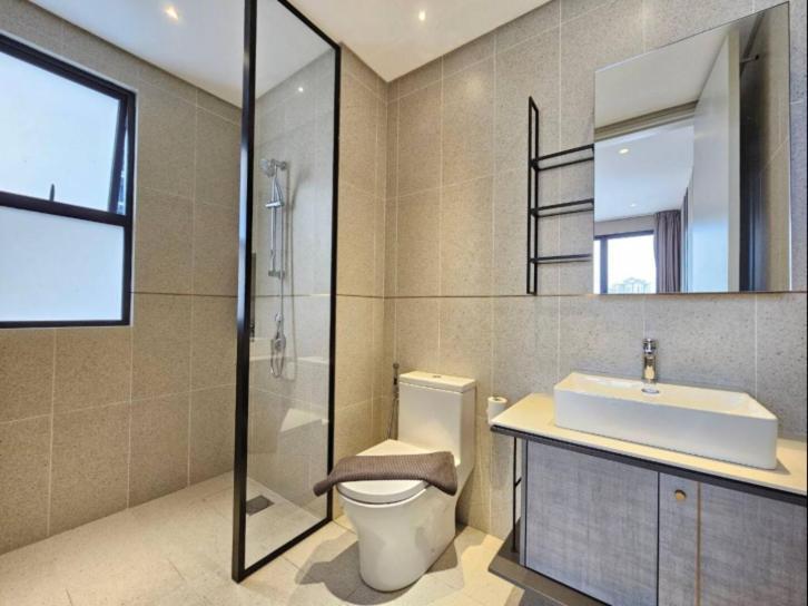 Aparthotel Millerz Square-cozy 2br -2-6pax- Near Midvalley-pavilion 2